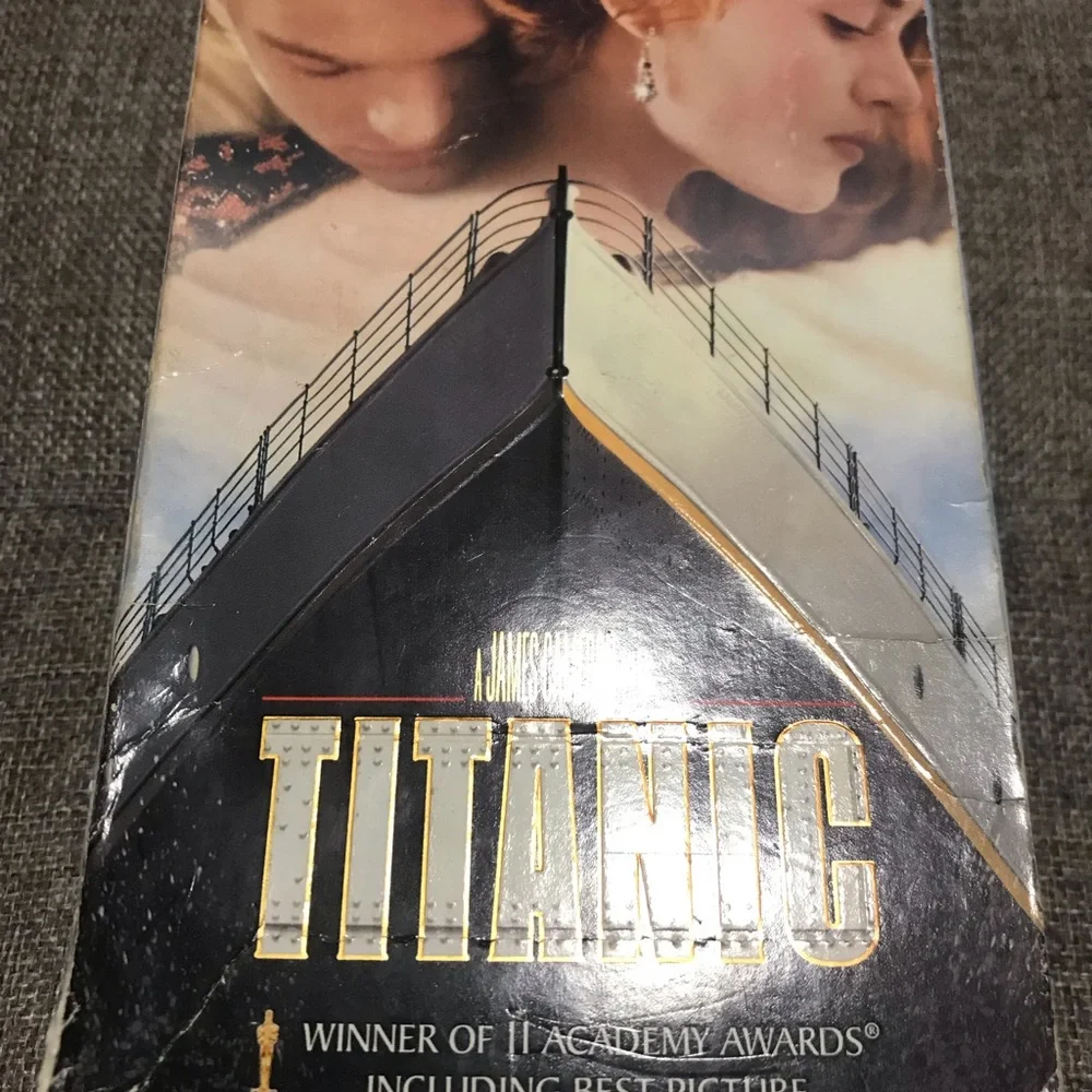 VTG Titanic VHS 1998 2 Tape Set UNTESTED